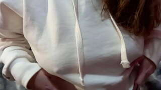 Stepsister izpaužas orgasms, bet viņš izdrāž mani