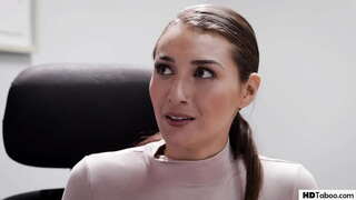 Μεγάλο κώλο βοηθός σεξ με τον παντρεμένο αφεντικό