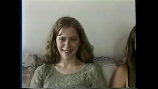 Brunette babe efumana yakhe super-hairy pussy tasted ngomoya wakhe eyona ibhinqa umhlobo