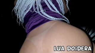 Novinha do Rio de Janeiro Lua Doidera no glory hole na festa de swing e fez varios machos gozarem na punheta e no boquete Novinha do Rio de Janeiro Lua Doidera no glory hole na festa de swing e fez varios machos gozarem na punheta e no boquete