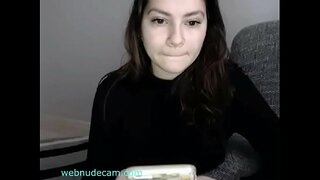 ƀ�感的女孩闪奶webnudecam.com