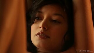 UDA teen Eden yn cael rhywfaint o amser yn hwyl ei ben ei hun