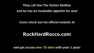 Lits stepteen tahab olla nagu tema kasuema,nad alustada, suudlemine ja köniinsä üksteise tuss.Äkki tema stepdad saabub,selle asemel, et saada hullu, ta laseb neid imeda kurk tema suur kukk.Vastutasuks ta fucks stepteens tuss ja naise tihe, mahlane perse.